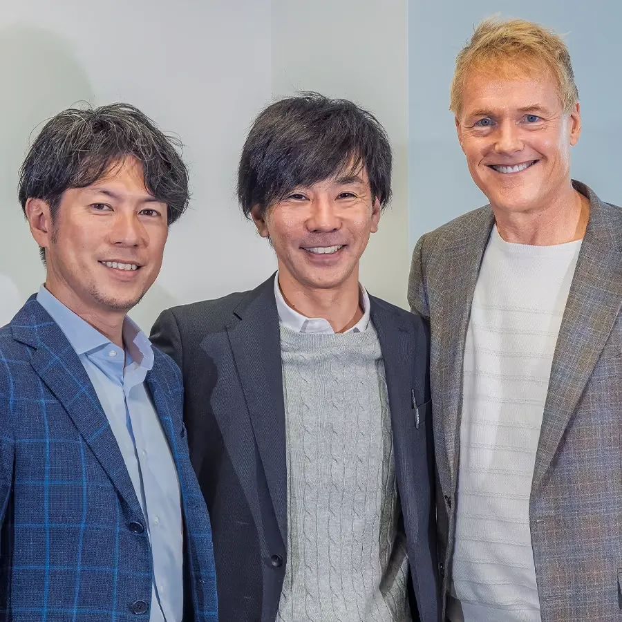 ケビン・パウザ医師と野中康行院長・石田副院長